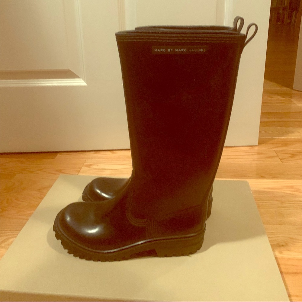 Marc Jacobs black rain boots barely used.